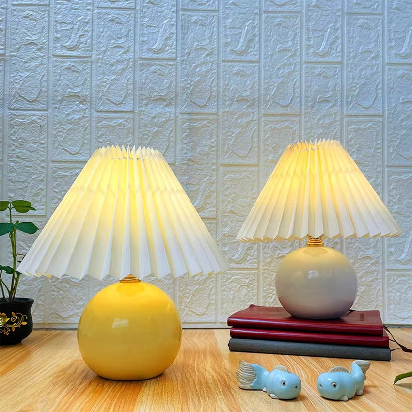 Customized Modern Fabric Shade Table Lamp for Home & Hotel Bedrooms - LED Reading & Decorative Lighting