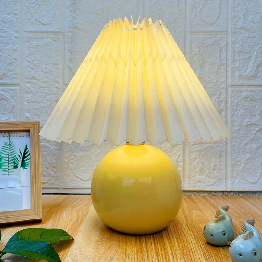Customized Modern Fabric Shade Table Lamp for Home & Hotel Bedrooms - LED Reading & Decorative Lighting